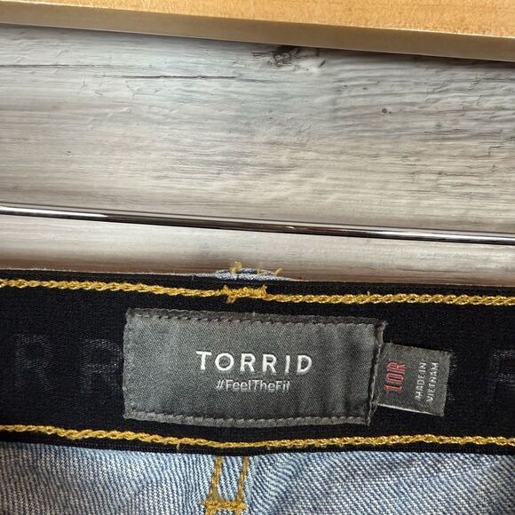 Torrid Blue Denim Jeans with Button Fly - Picture 2 of 6